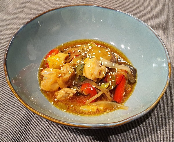 curso-cocina-china-wok-verduras-pollo